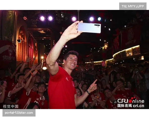 拜仁慕尼黑举办全球球迷盛会,粉丝齐聚慕尼黑共庆足球热情 拜仁慕尼黑举办全球球迷盛会,粉丝齐聚慕尼黑共庆足球热情